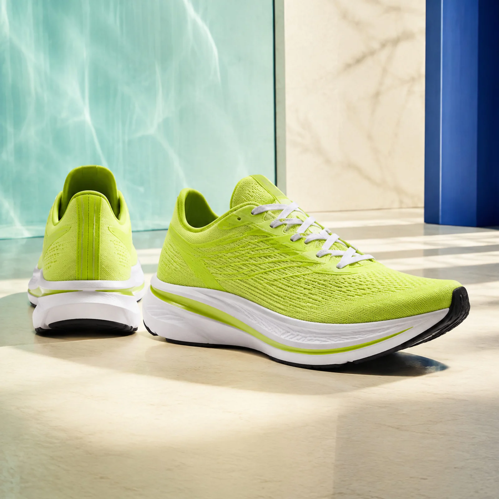 Fleet Form Tempo Shoe